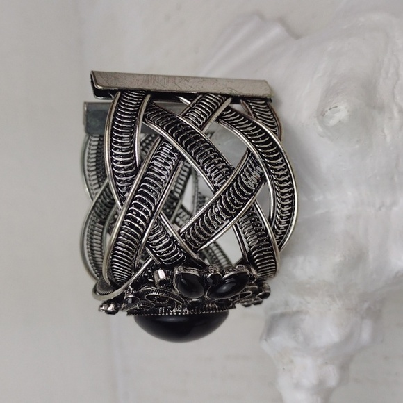 ♥️BundleOnly❤️ Black Faux Stone Braided Silver Tone Edgy Ornate Cuff Bracelet - Picture 6 of 10